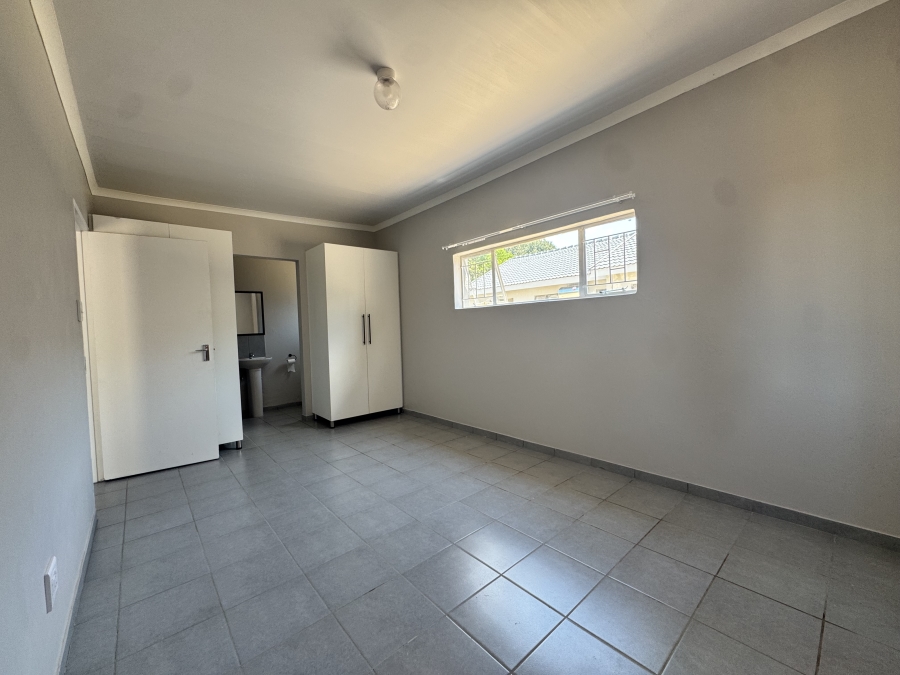 To Let 1 Bedroom Property for Rent in La Hoff North West